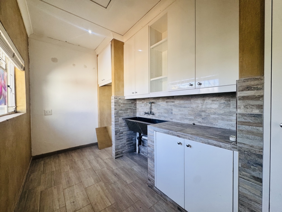 3 Bedroom Property for Sale in Flamwood North West